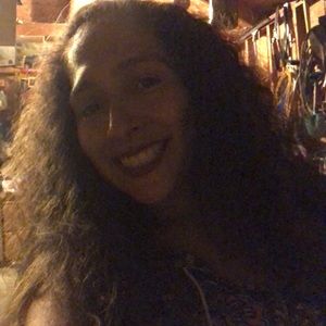 Meet your Posher, Miriam